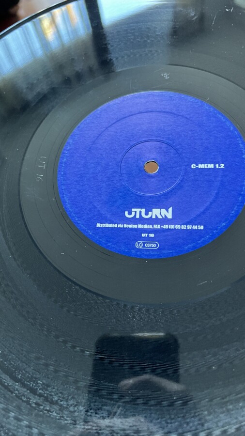 C-Mem – C-Mem ( Alexander Kowalski ) - Imagen 3